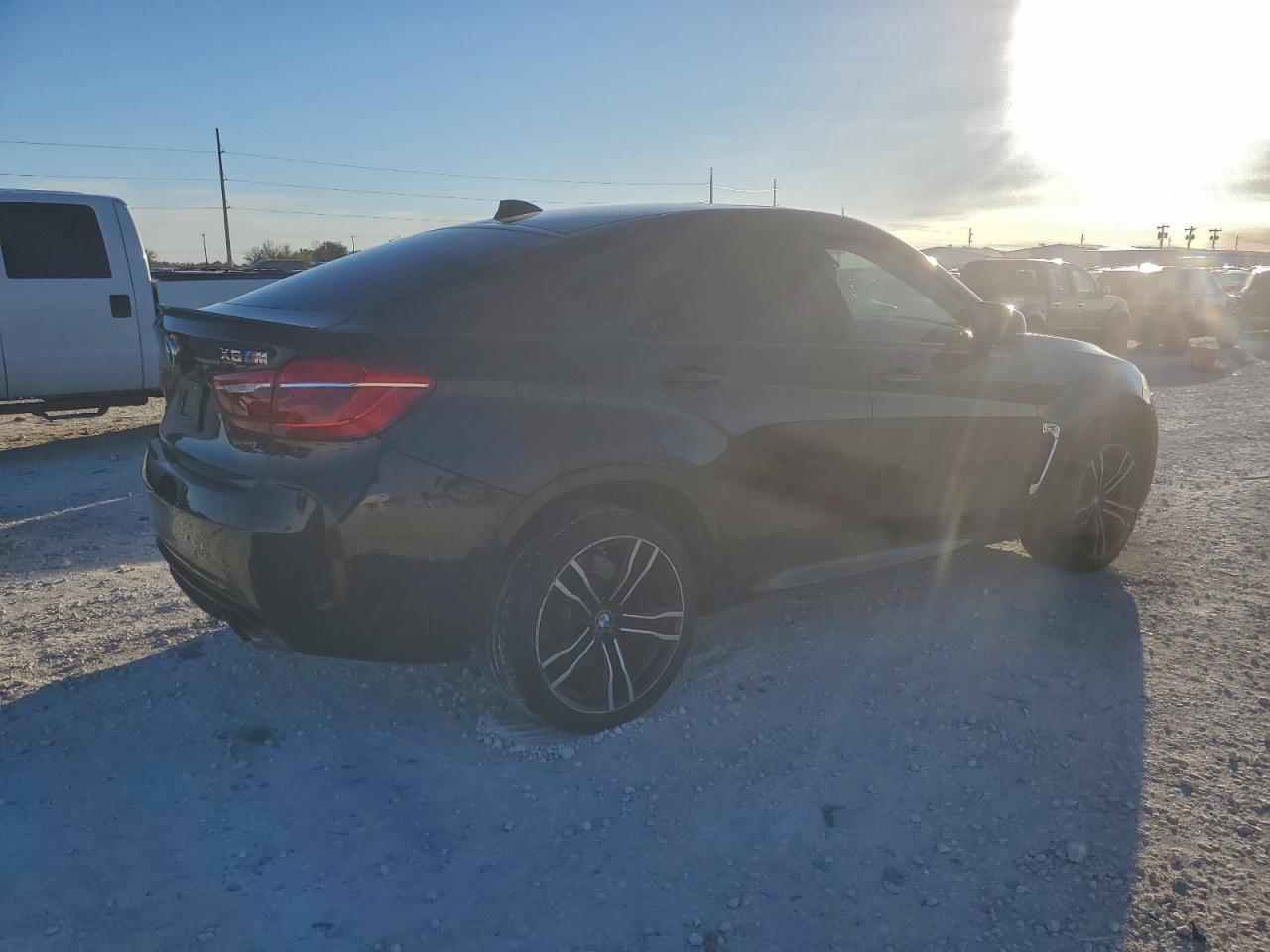 2015 BMW X6 M - Фото 3