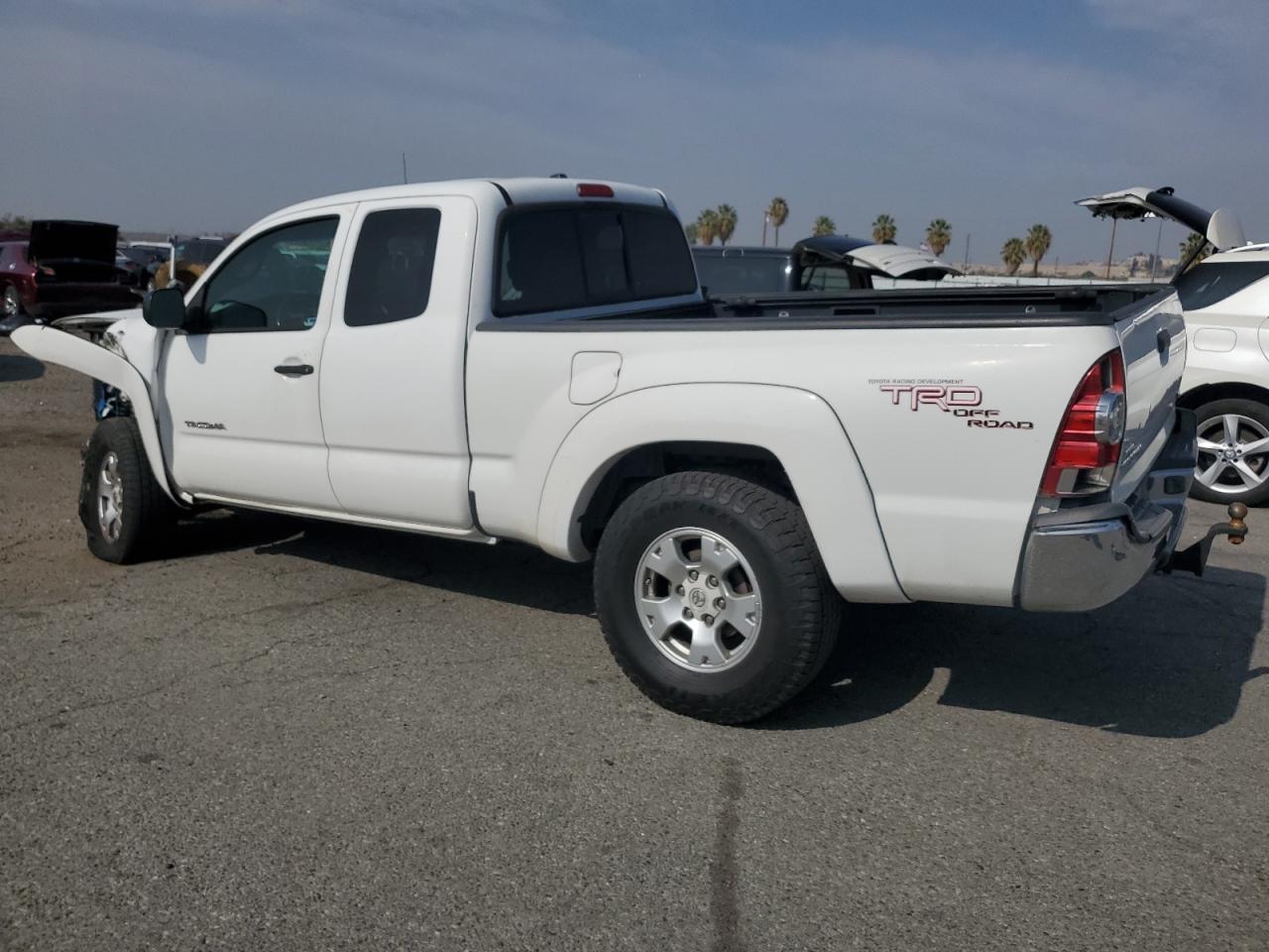 2011 Toyota Tacoma Access Cab - Image 2