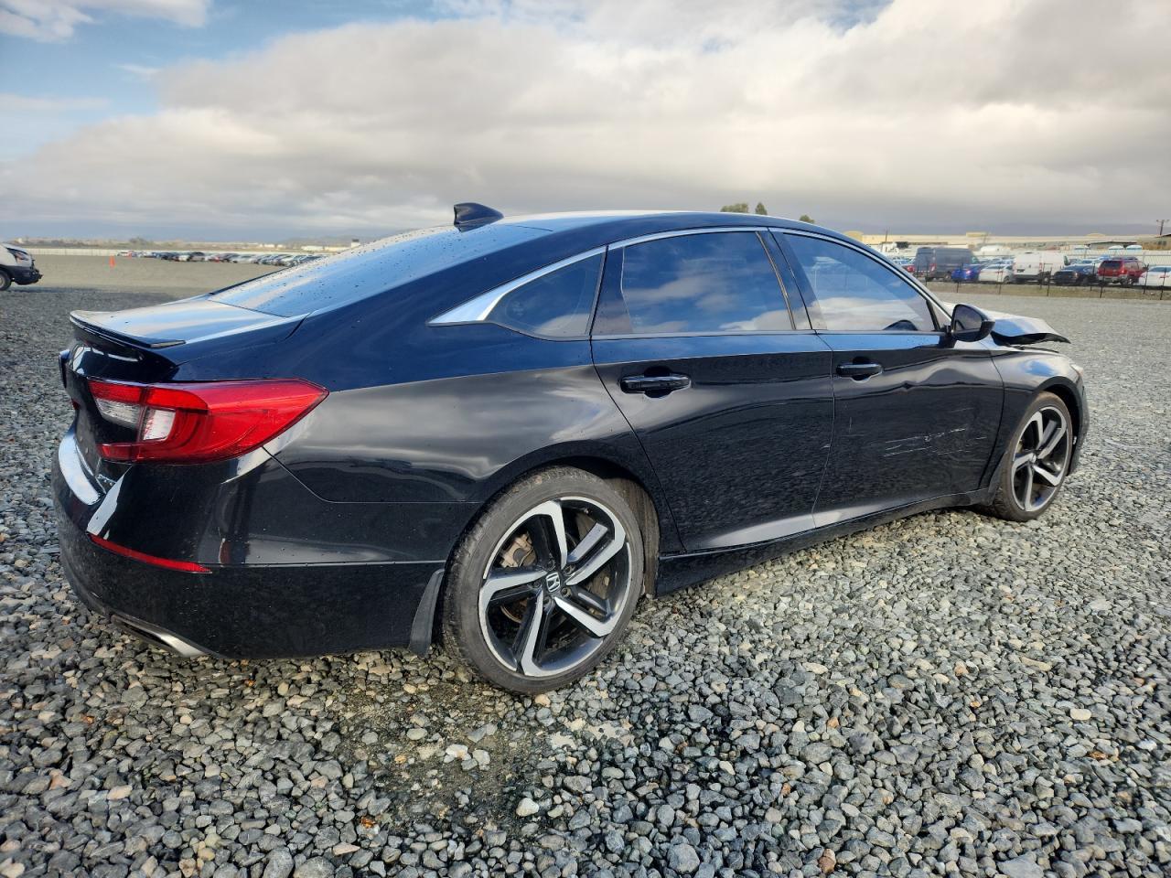 2018 Honda Accord Sport - Image 3