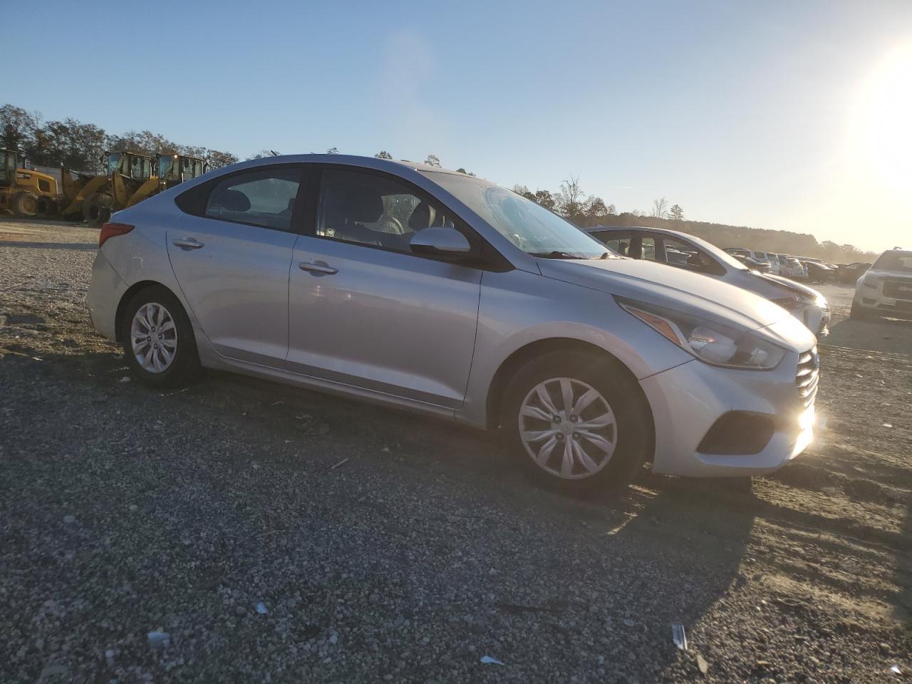 2019 Hyundai Accent Se - Фото 4