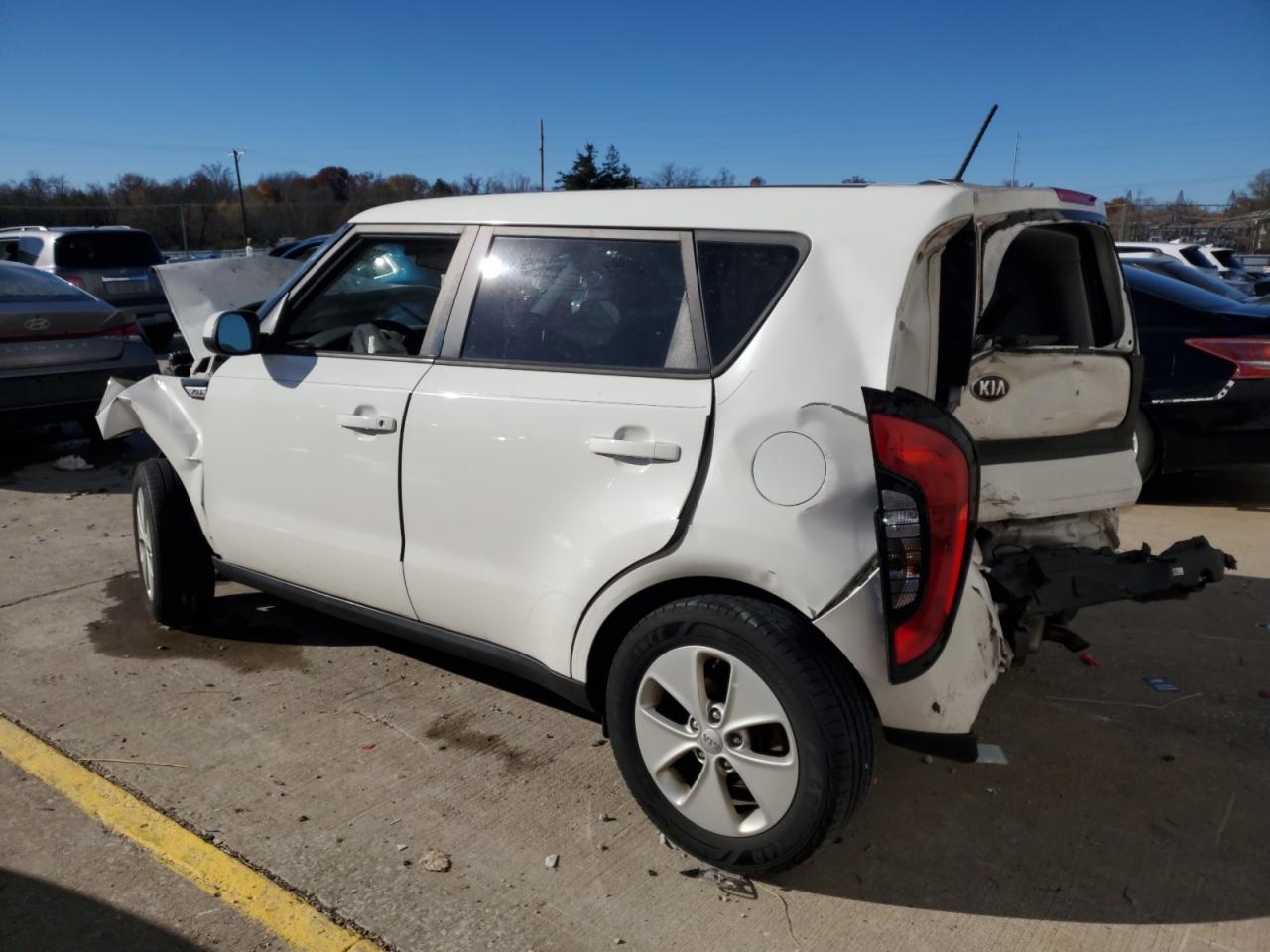 2016 Kia Soul - Image 2