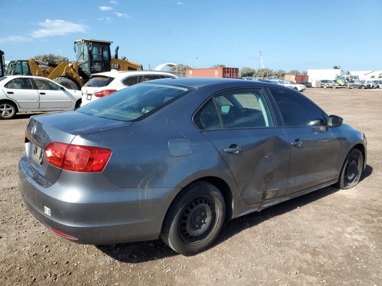 2014 Volkswagen Jetta - Image 3