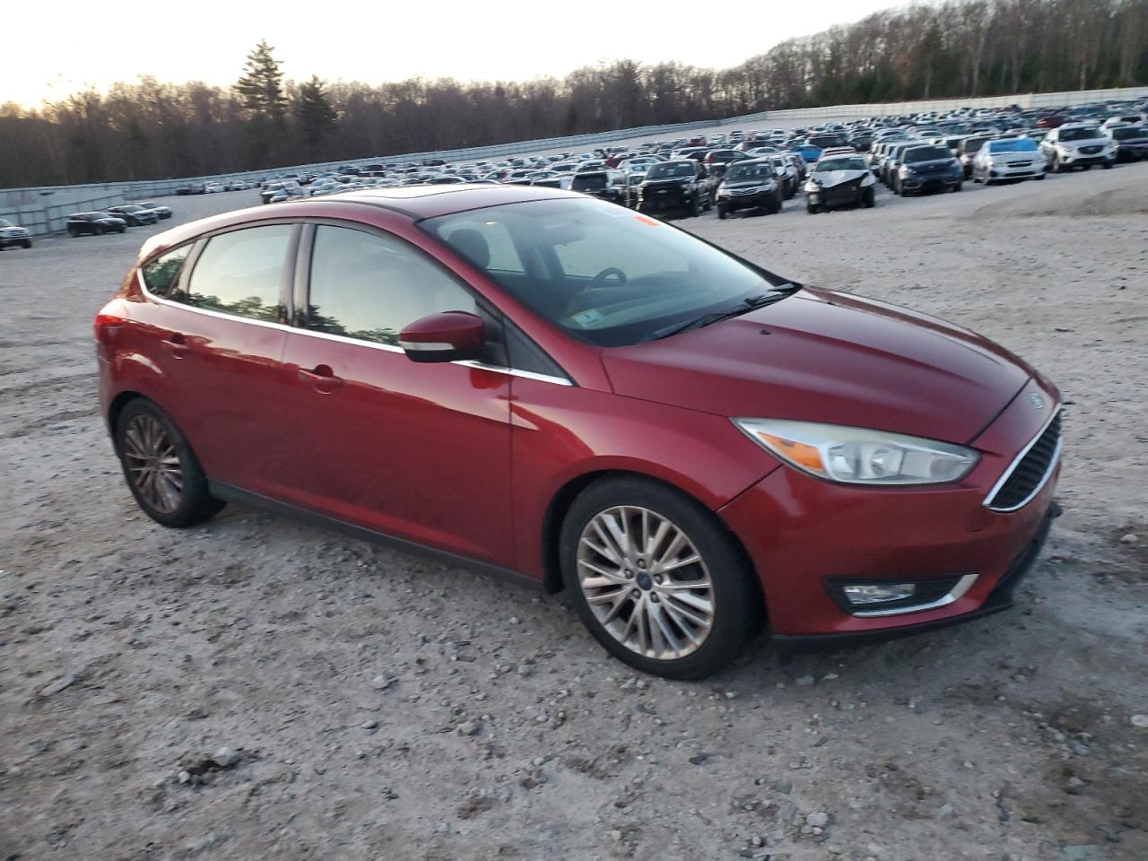2015 Ford Focus Titanium - Фото 4