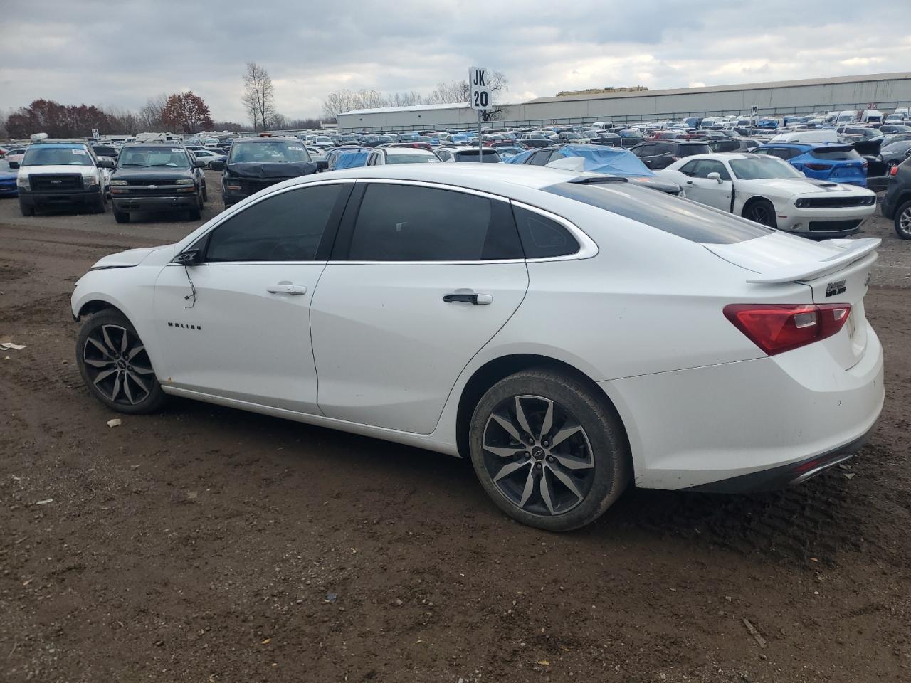 2022 Chevrolet Malibu Rs - Image 2