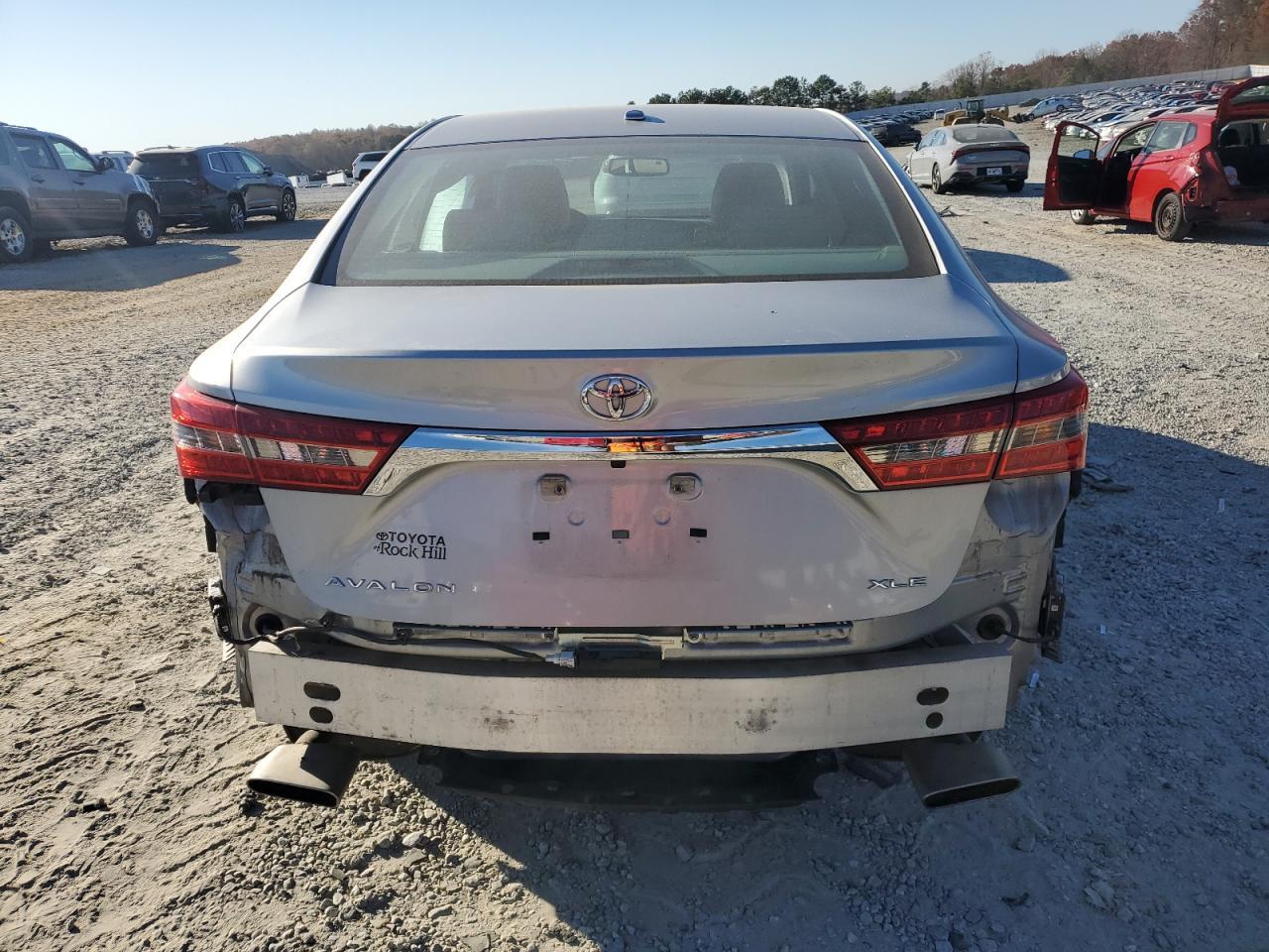 2016 Toyota Avalon Xle - Image 6