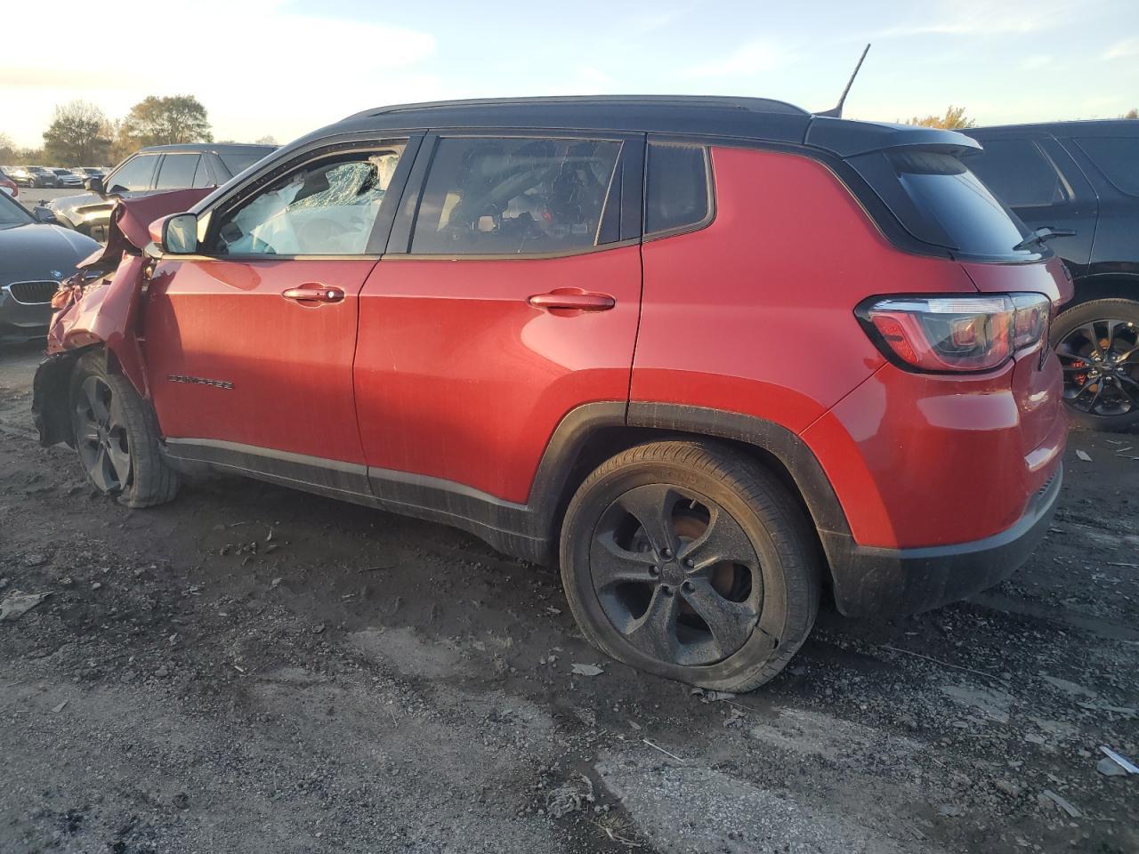 2020 Jeep Compass Latitude - Фото 2