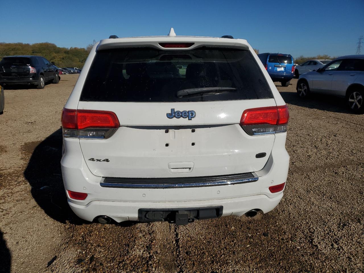 2015 Jeep Grand Cherokee Overland - Image 6