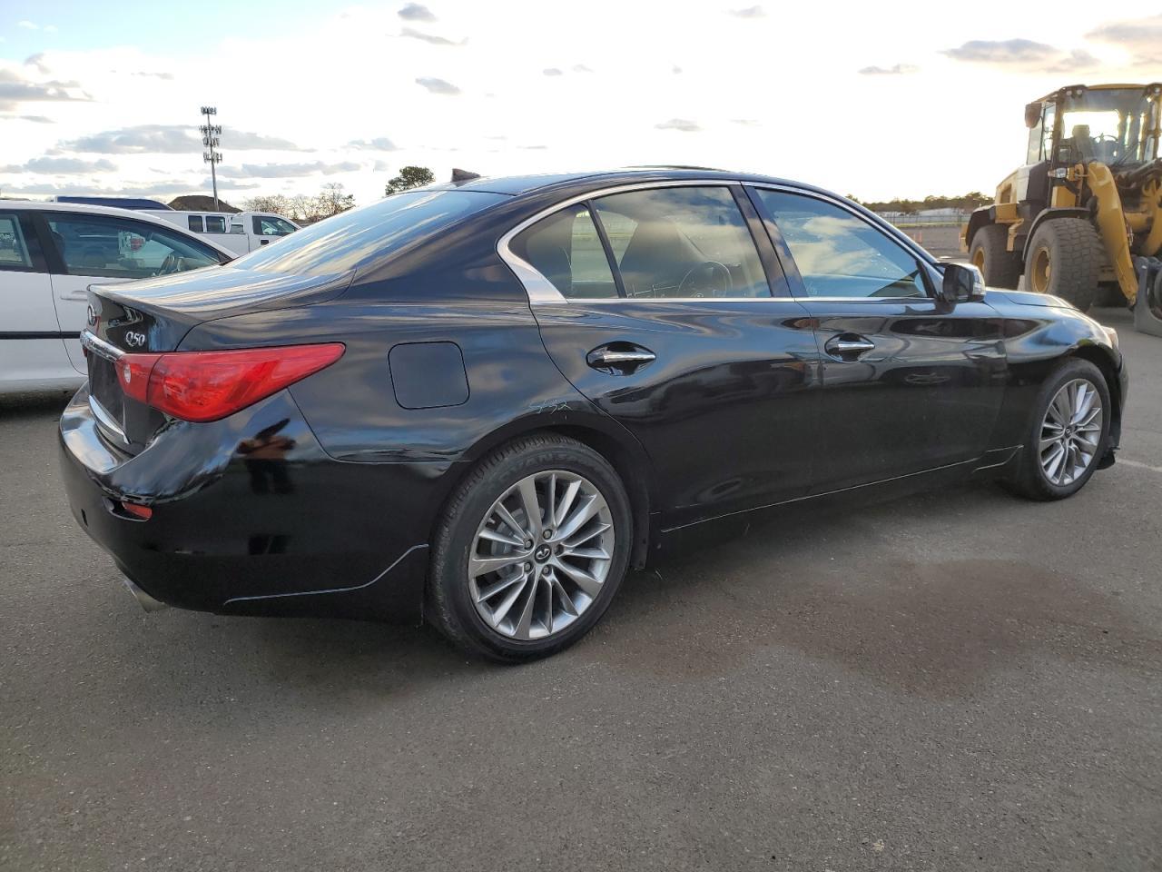 2018 Infiniti Q50 Pure - Фото 3