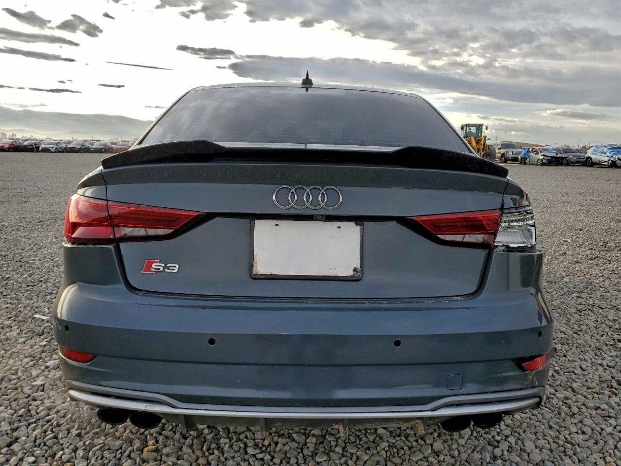2017 Audi S3 Premium Plus - Фото 6