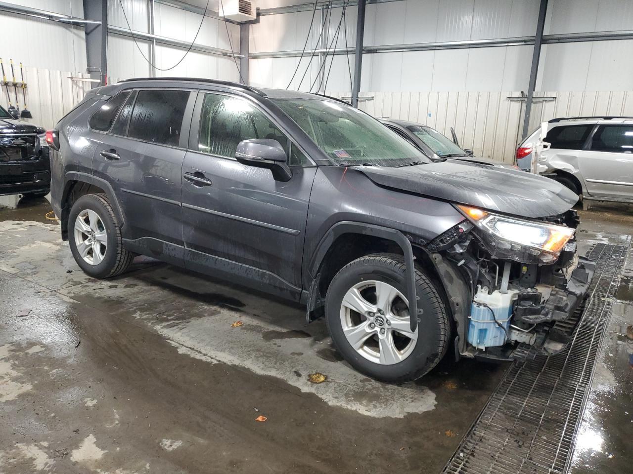 2019 Toyota Rav4 Xle - Фото 4