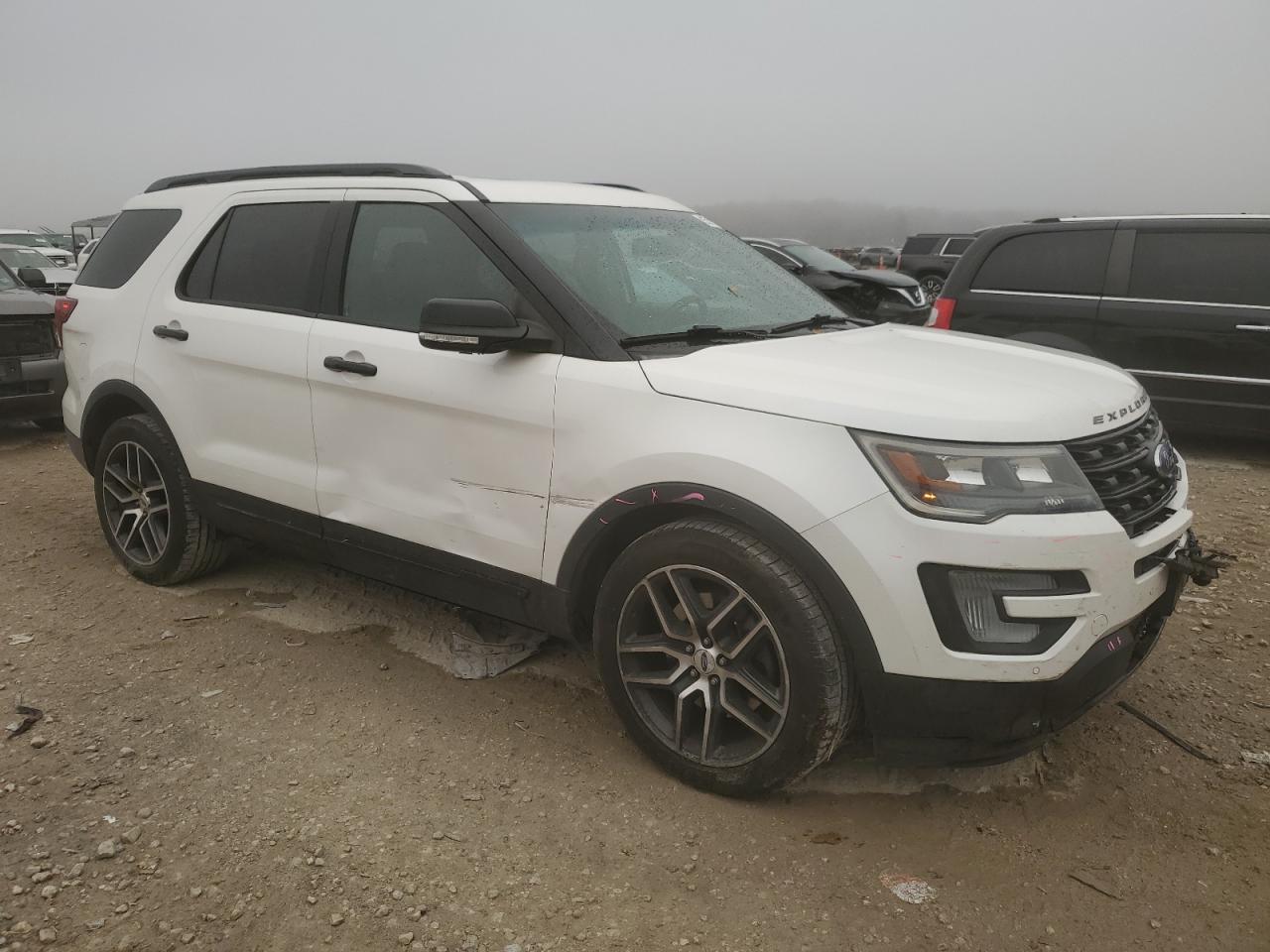 2016 Ford Explorer Sport - Image 4
