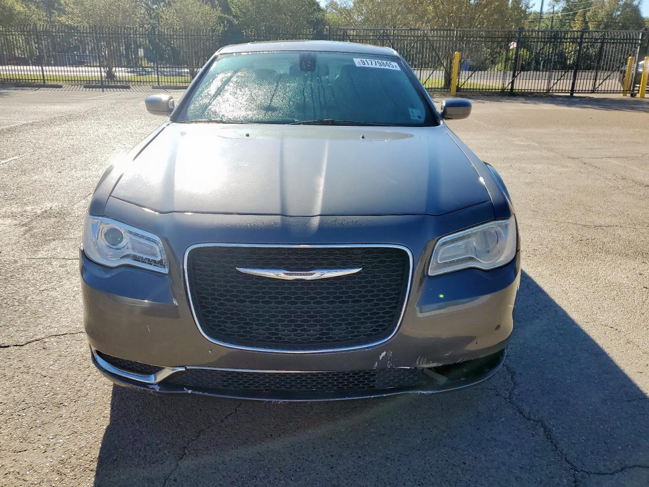 2015 Chrysler 300 Limited - Фото 5
