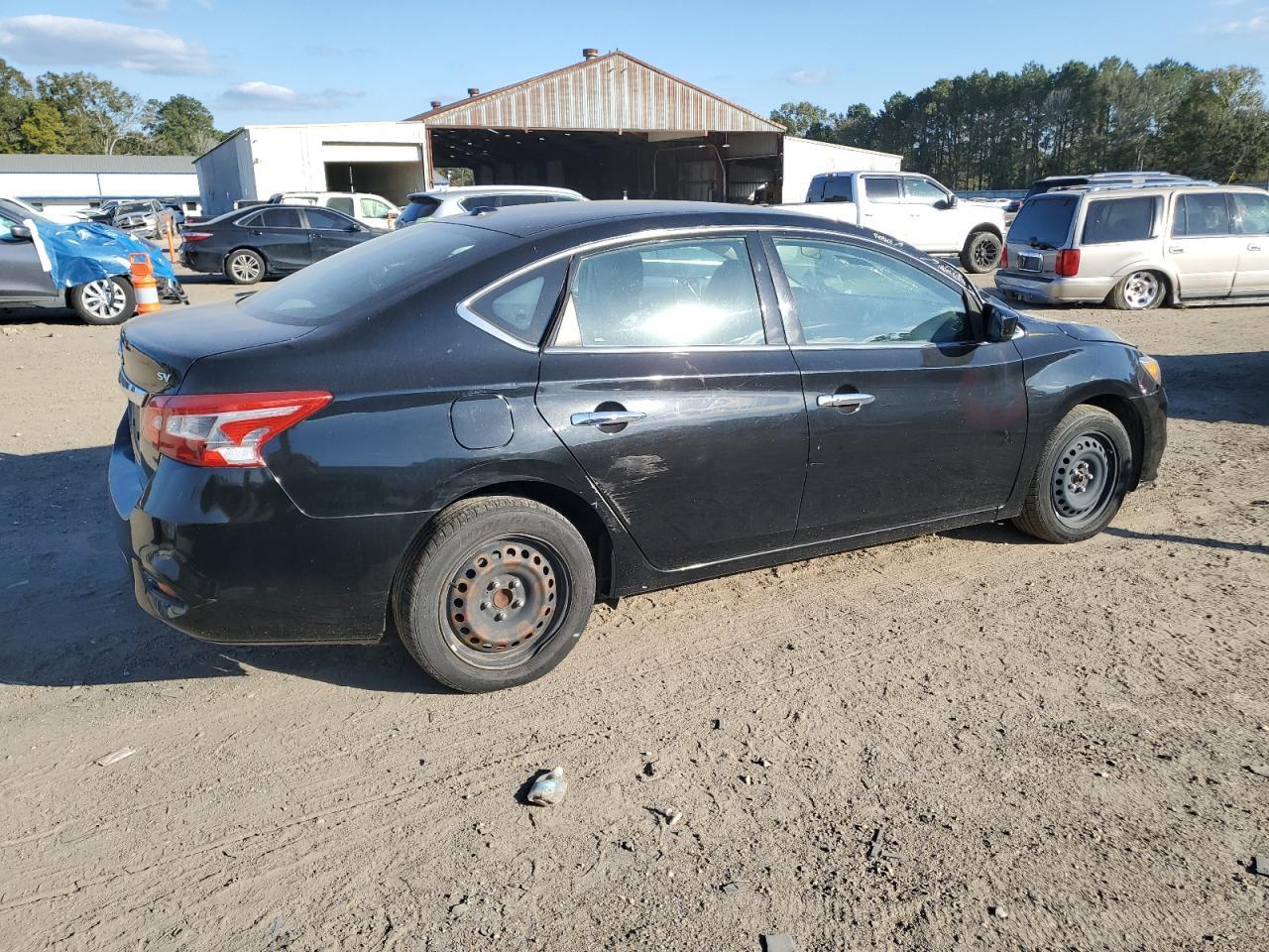 2017 Nissan Sentra S - Фото 3