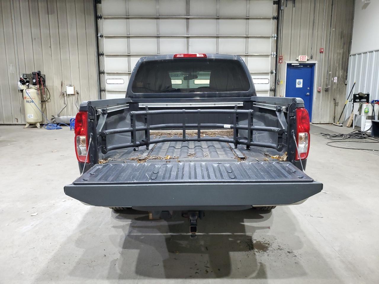 2013 Nissan Frontier S - Фото 6