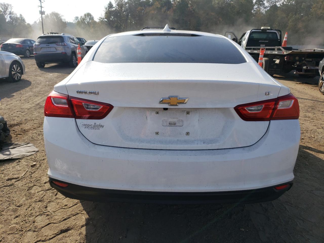2017 Chevrolet Malibu Lt - Image 6