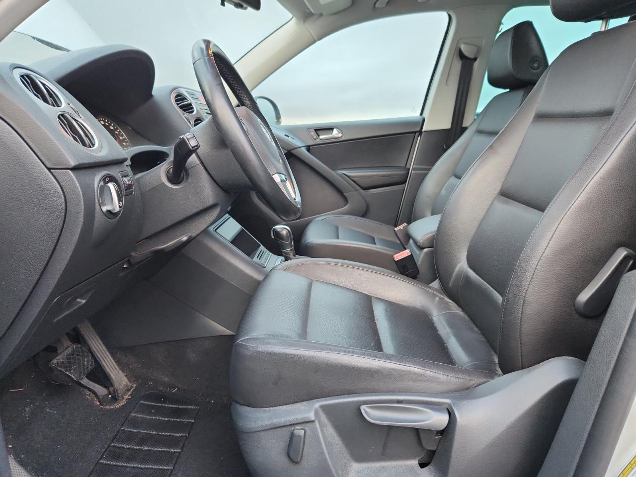 2011 Volkswagen Tiguan S - Image 7