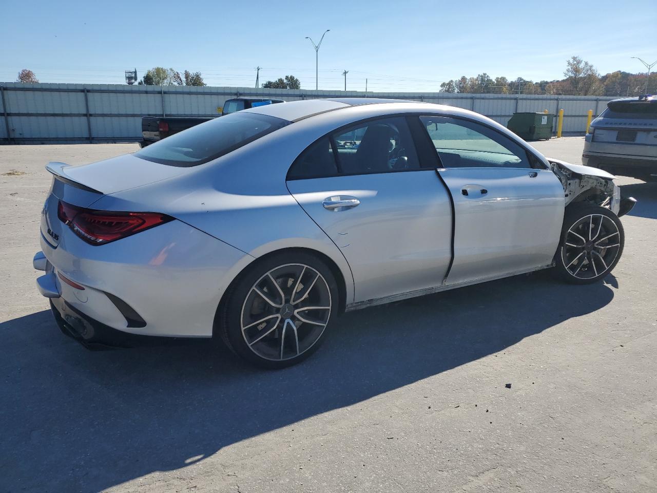2022 Mercedes-Benz Cla Amg 35 4Matic - Фото 3