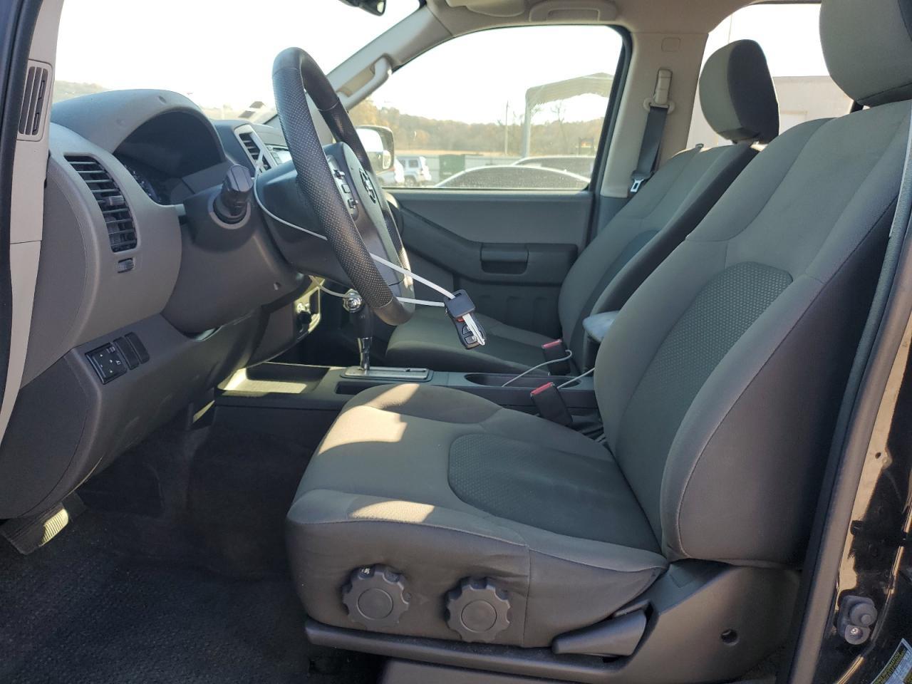 2015 Nissan Xterra X - Image 7