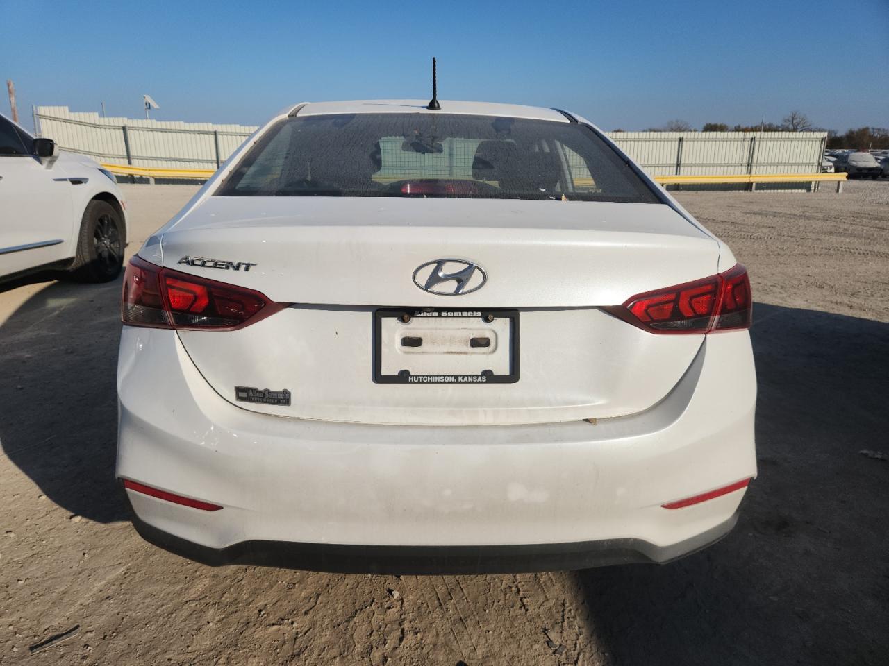 2020 Hyundai Accent Se - Фото 6