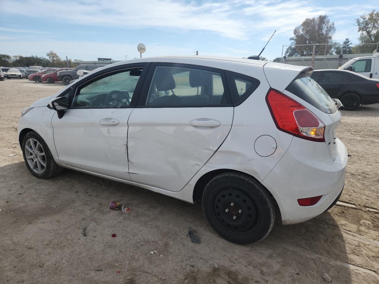 2019 Ford Fiesta Se - Фото 2