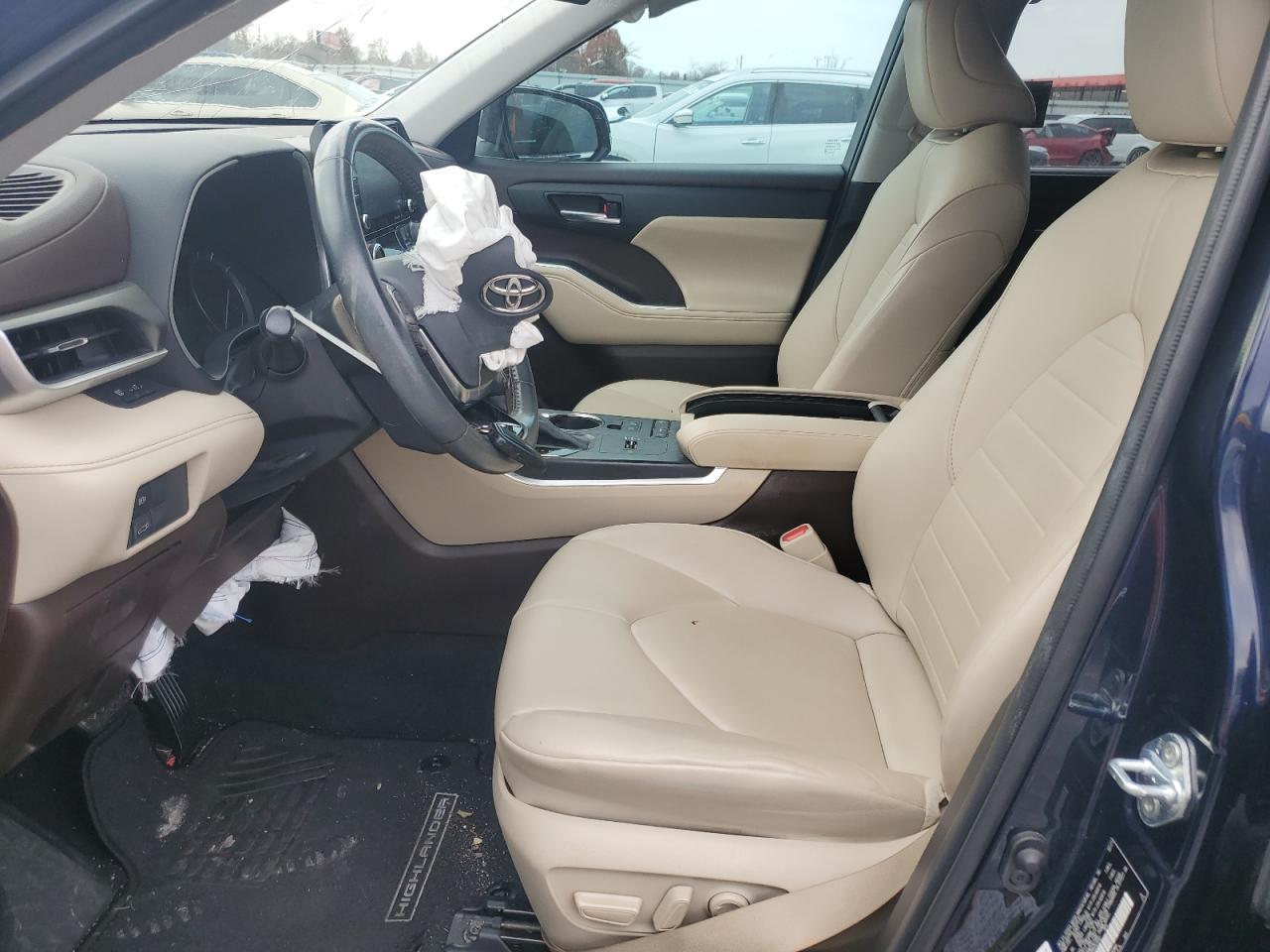 2021 Toyota Highlander Xle - Image 7