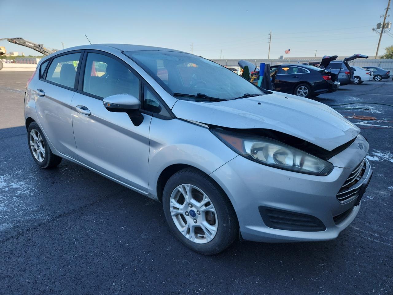 2016 Ford Fiesta Se - Фото 4