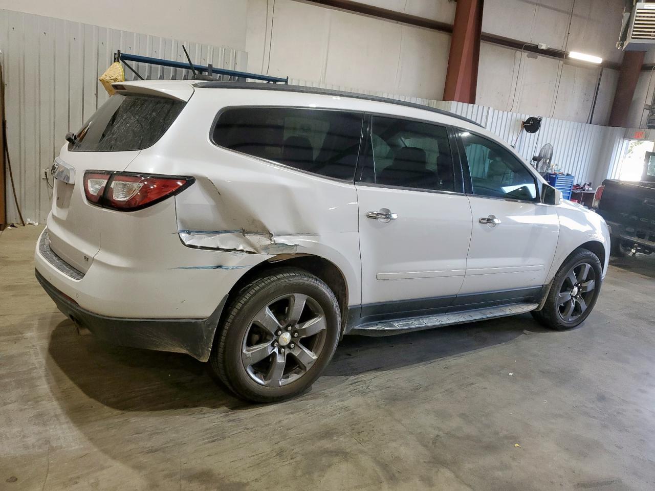 2017 Chevrolet Traverse Lt - Фото 3