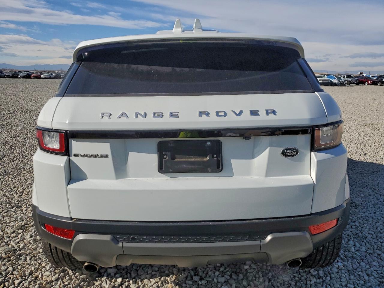 2018 Land Rover Range Rover Evoque Se - Image 6