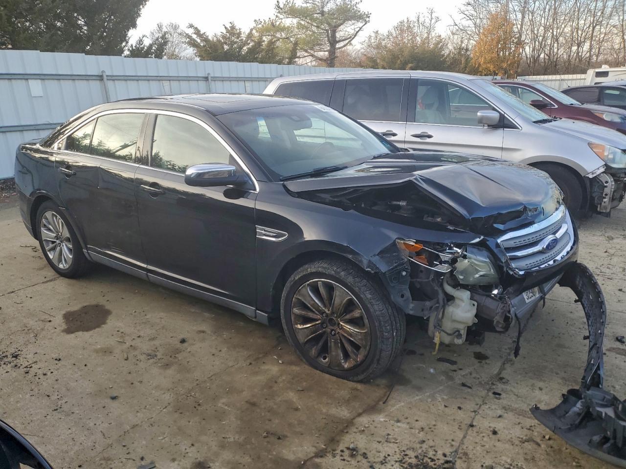 2012 Ford Taurus Limited - Фото 4
