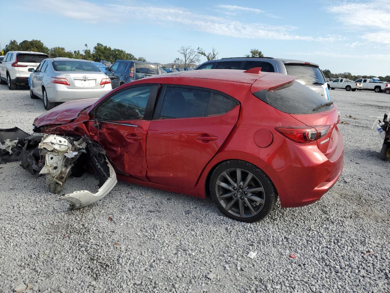 2018 Mazda 3 Touring - Фото 2