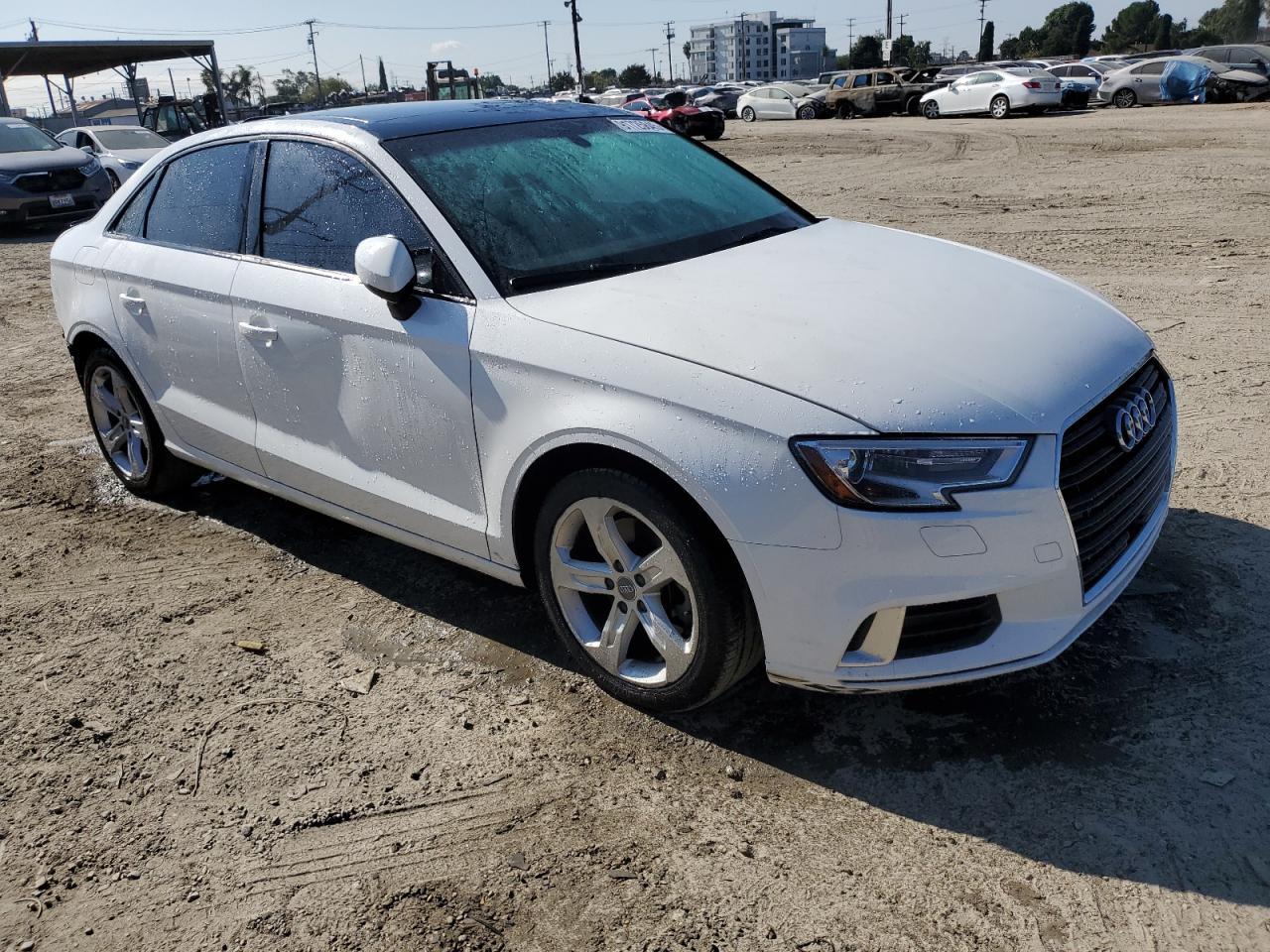 2017 Audi A3 Premium - Фото 4