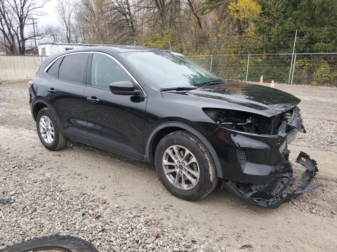 2020 Ford Escape Se - Фото 4