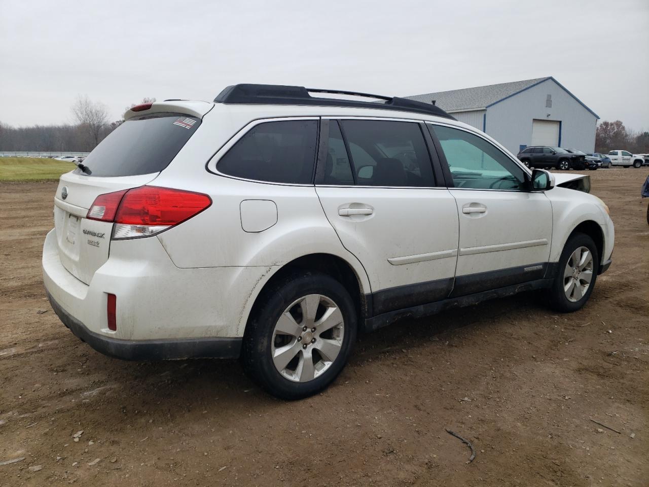 2011 Subaru Outback 2.5I Premium - Image 3