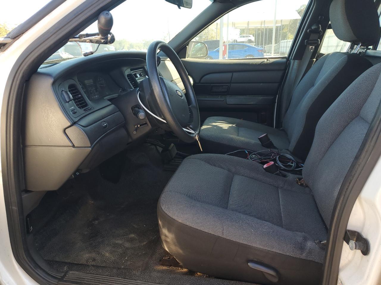 2011 Ford Crown Victoria Police Interceptor - Image 7