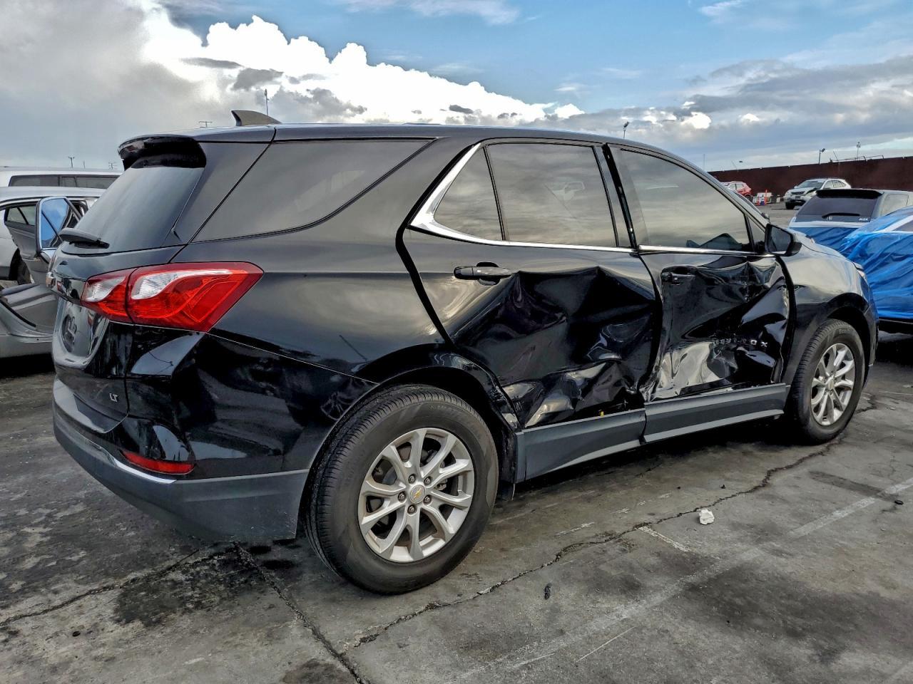 2018 Chevrolet Equinox Lt - Image 3