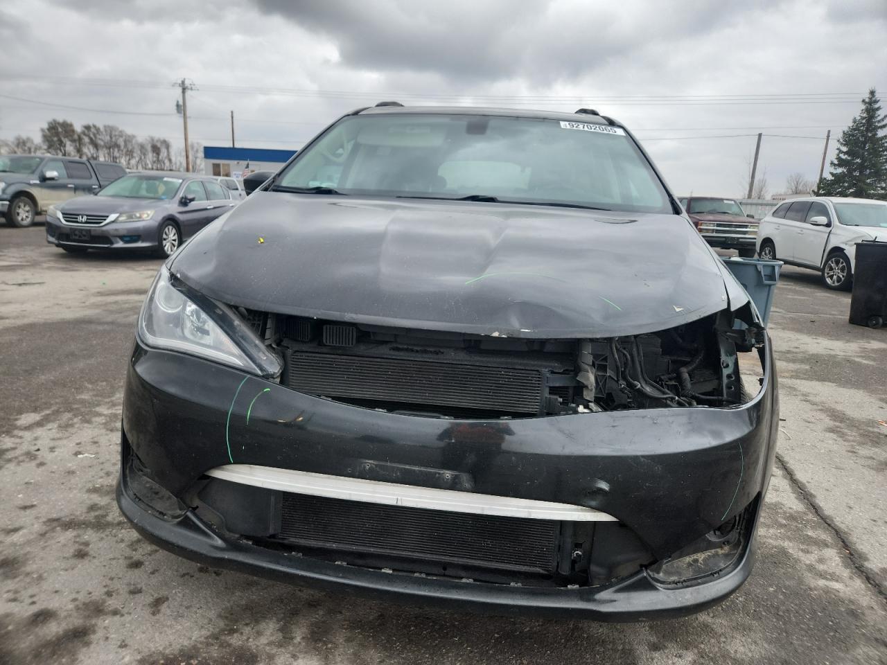2017 Chrysler Pacifica Touring L - Фото 5