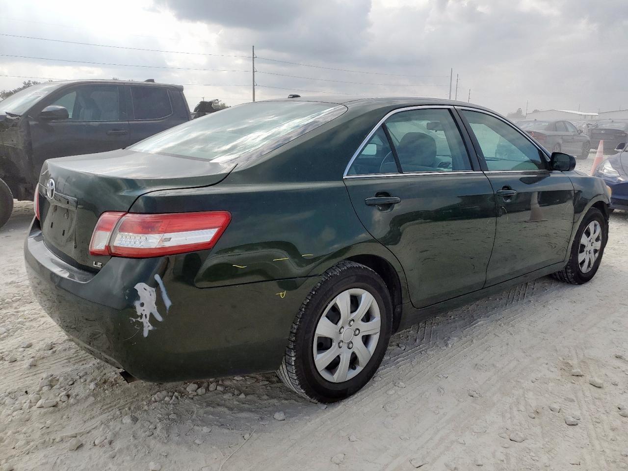 2011 Toyota Camry Base - Image 3