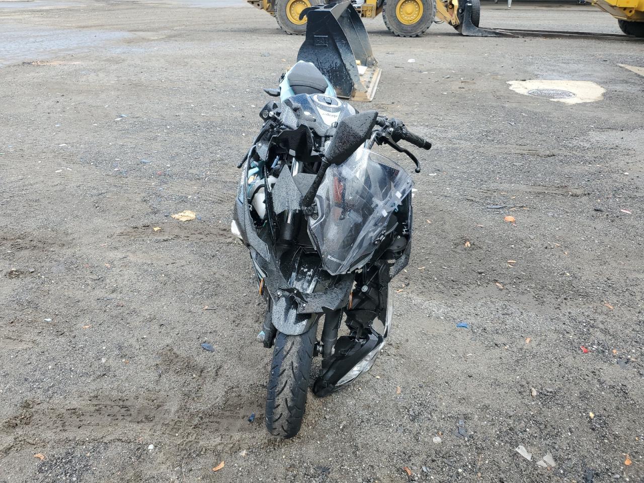 2020 Kawasaki Ex400 - Image 2