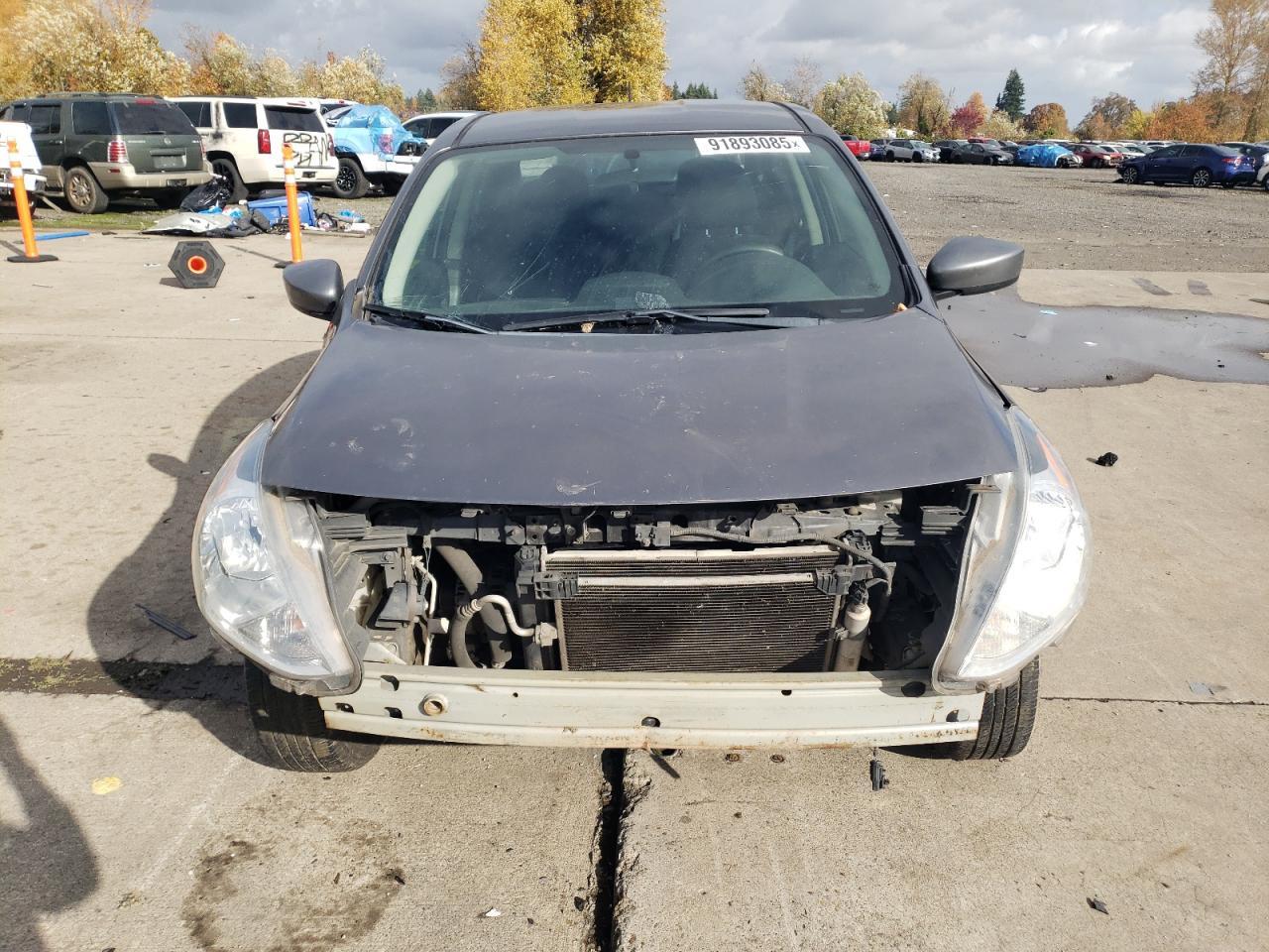 2019 Nissan Versa S - Фото 5