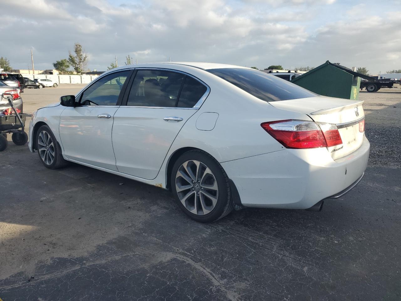 2015 Honda Accord Sport - Фото 2