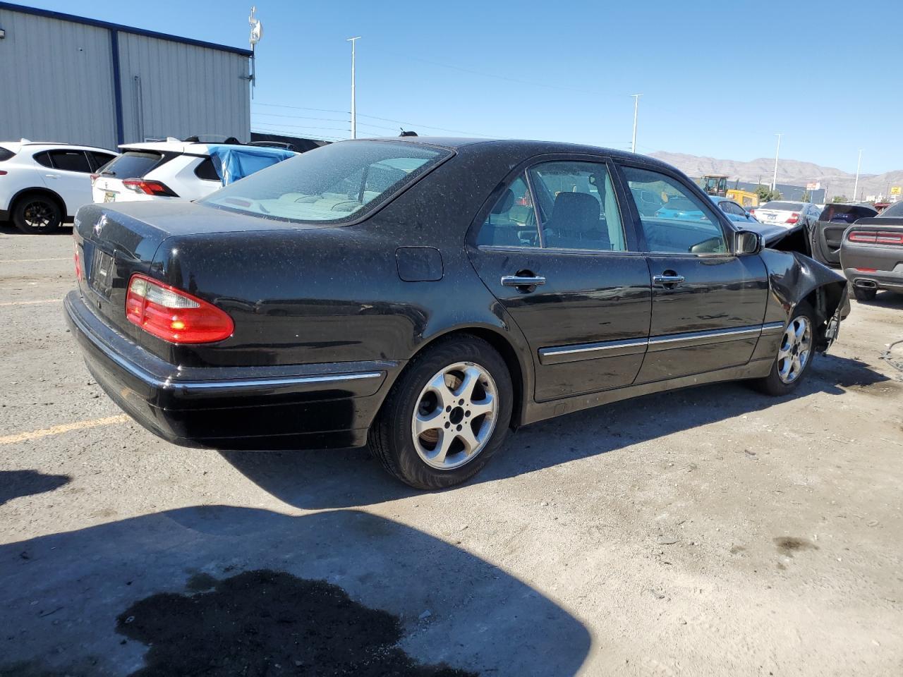 2002 Mercedes-Benz E 320 - Фото 3