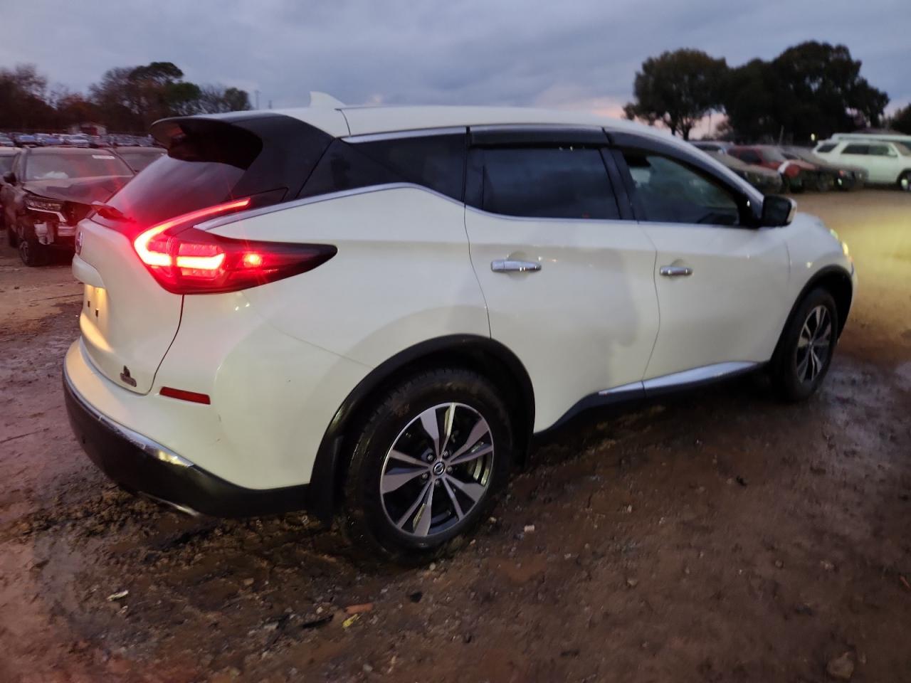 2020 Nissan Murano S - Фото 3
