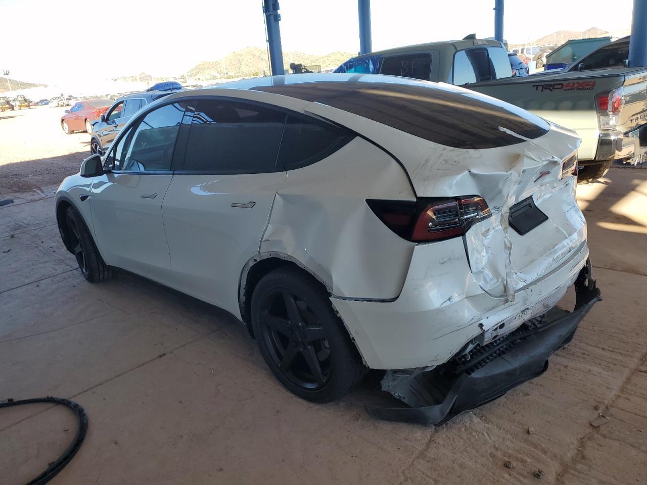 2022 Tesla Model Y - Фото 2
