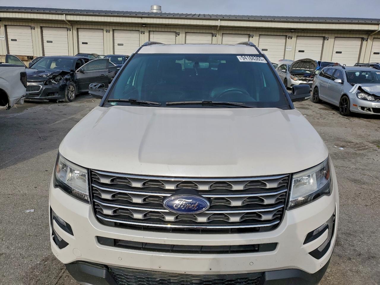 2017 Ford Explorer Xlt - Image 5