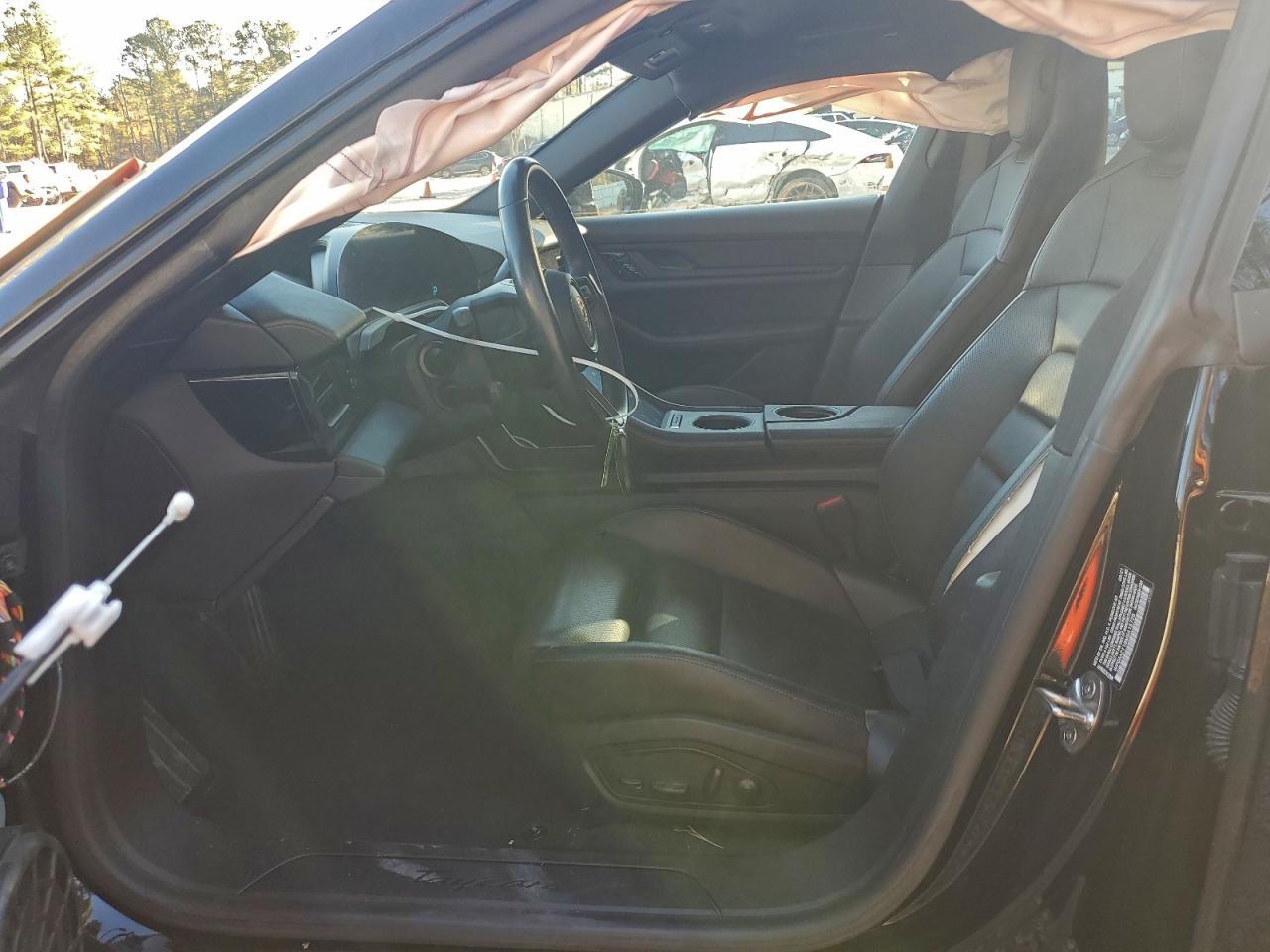 2021 Porsche Taycan - Image 7