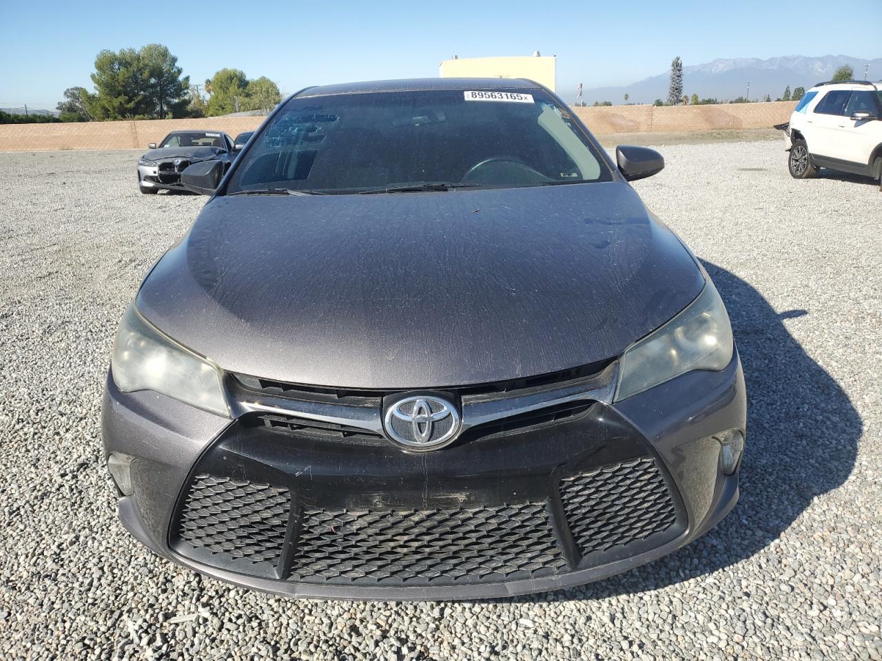 2016 Toyota Camry Le - Фото 5