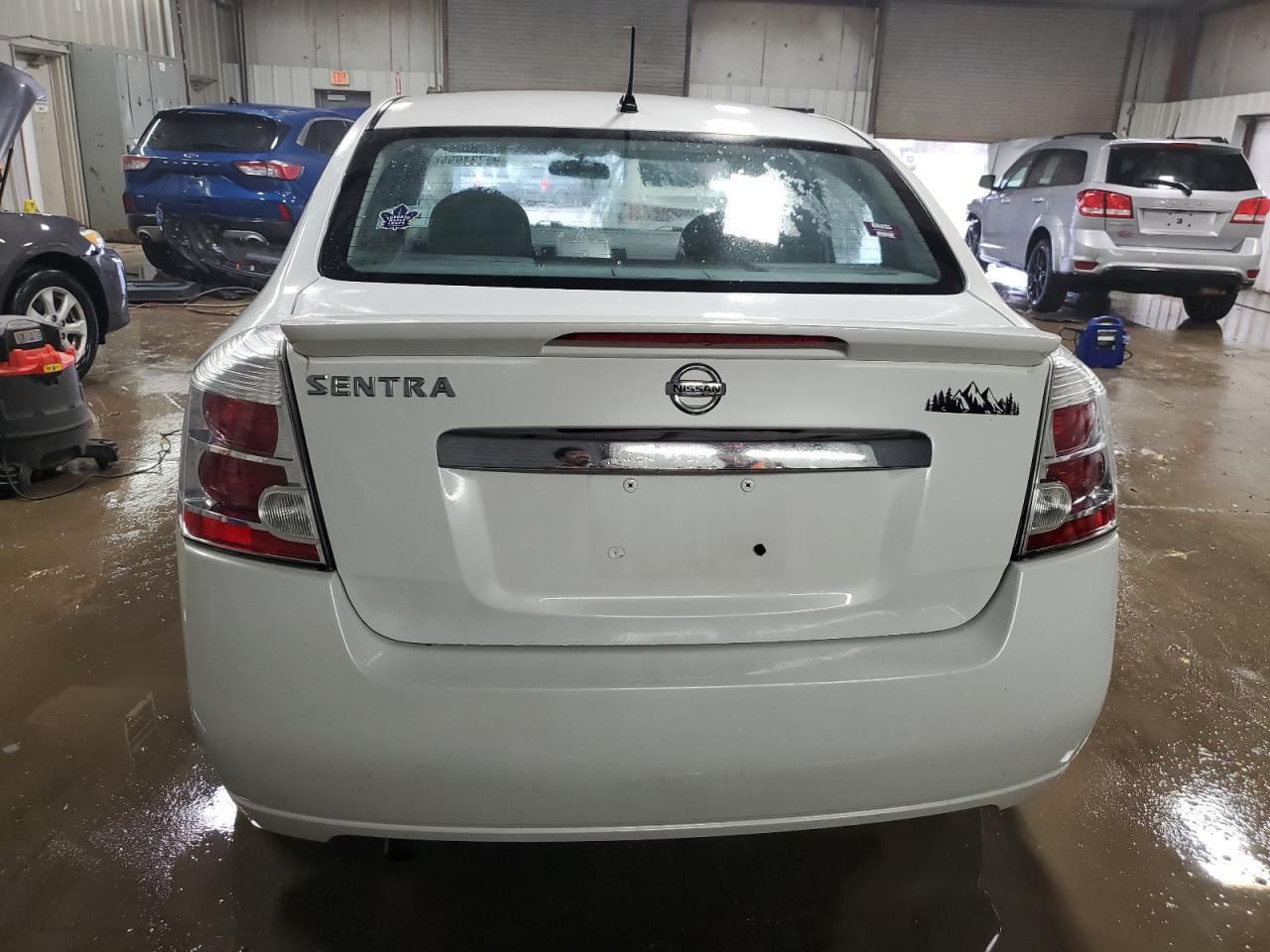 2011 Nissan Sentra 2.0 - Фото 6