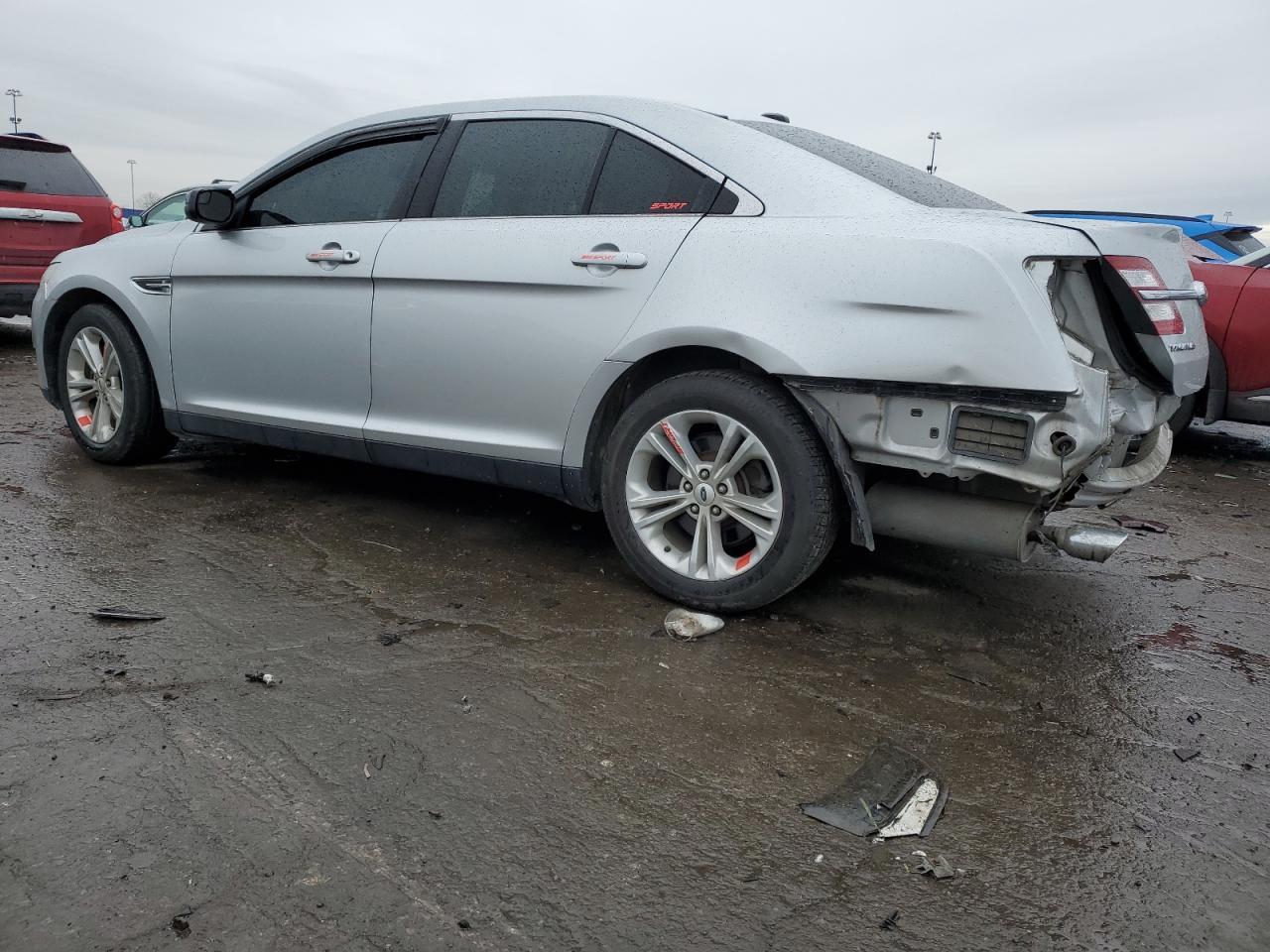 2018 Ford Taurus Se - Фото 2