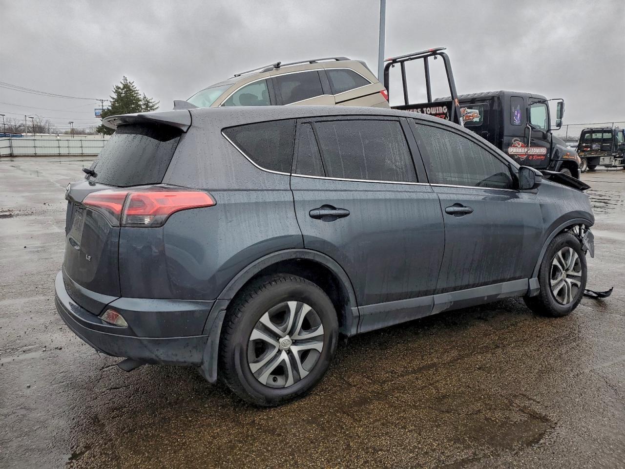 2018 Toyota Rav4 Le - Image 3