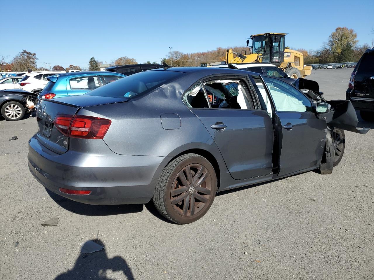 2018 Volkswagen Jetta Sport - Image 3